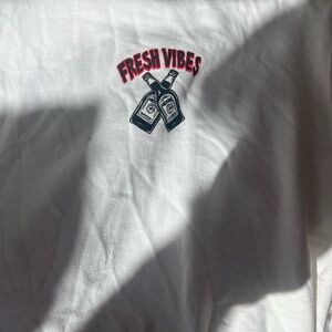 Fresh Vibes Graphic sweatshirt